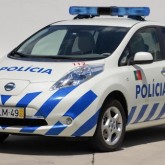 polizeiauto portugal nissan leaf