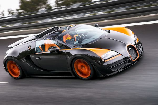 Bugatti Veyron 16