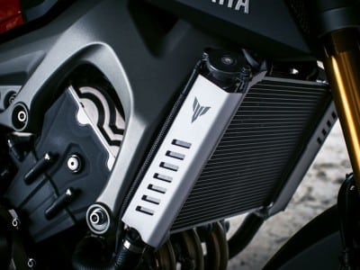 Yamaha MT-09 Zubehör Kühlerverkleidung
