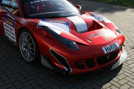 Konzentration auf das Wesentliche: Motorsport 3 Ferrari-458-competition Tuning Foto: racing-one