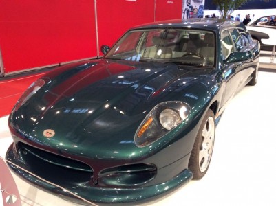 Have your own 12-Zylinder VIP Limo 2 12-Zylinder, 5,3 Liter Hubraum. Sbarro VIP Limo