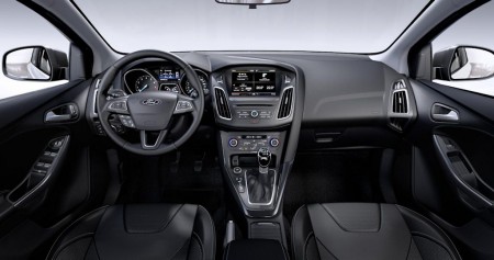 Neuer Ford Focus 2014. Gefällig auch der Innenraum.