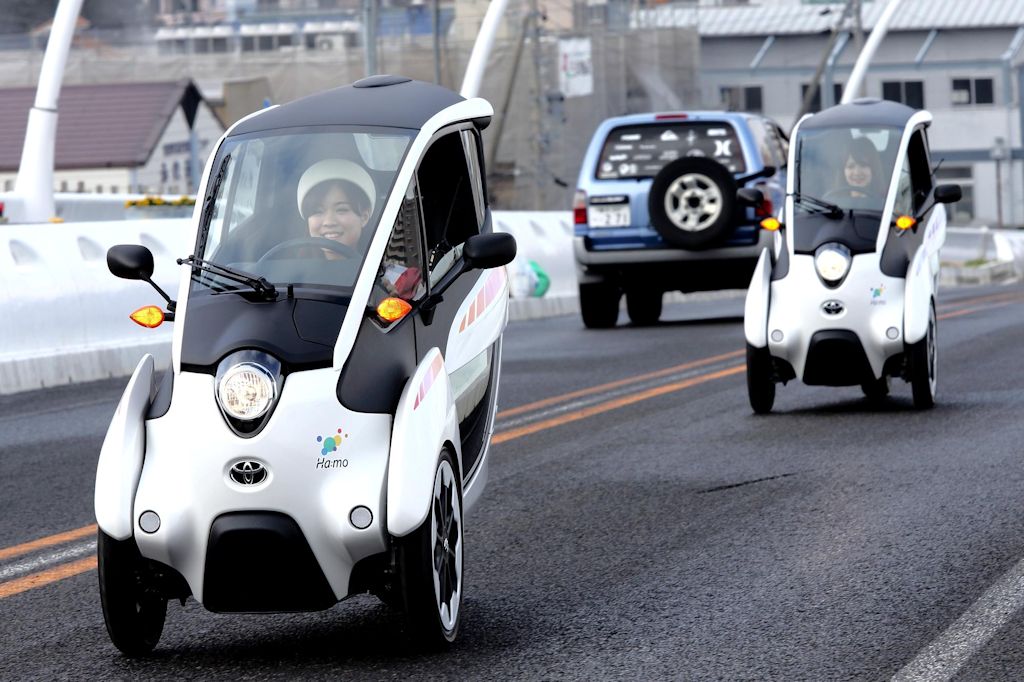 Toyota IRoad Im PraxisTest Unterwegs AUTODINO