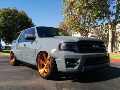 SEMA Ford Expedition Tjin Edition