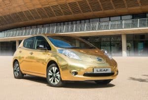 Gold Folierung Nissan Leaf