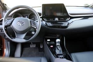 Toyota C-HR 1.8 Hybrid Innenraum