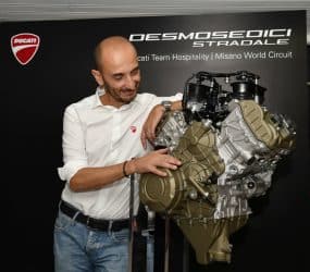 V4-Ducati-Motor Desmosedici Stradale
