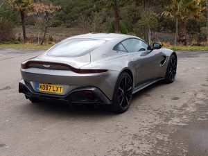 Aston Martin Vantage Test
