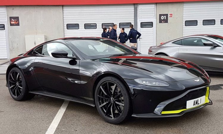 Aston Martin Vantage Test