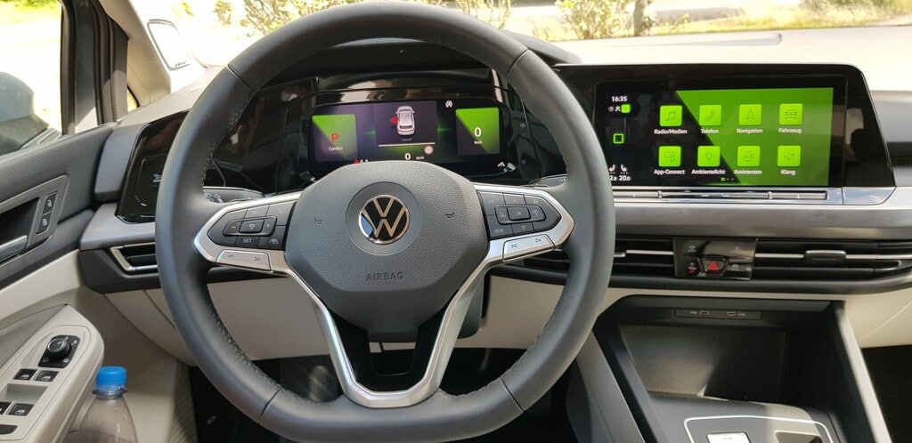 VW Golf 1.5 e-TSI Test Innenraum