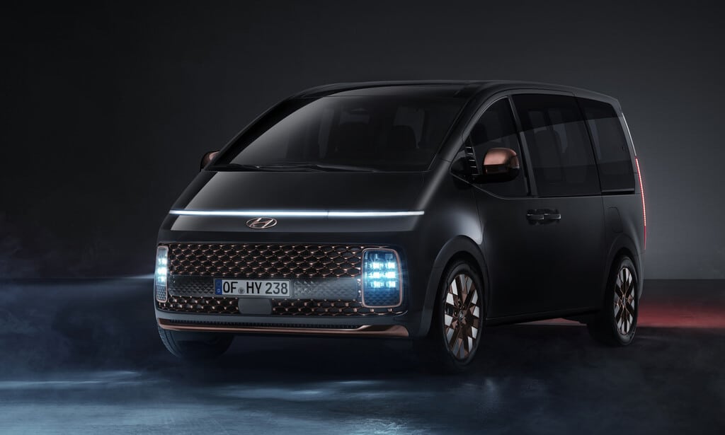 Hyundai Staria Van
