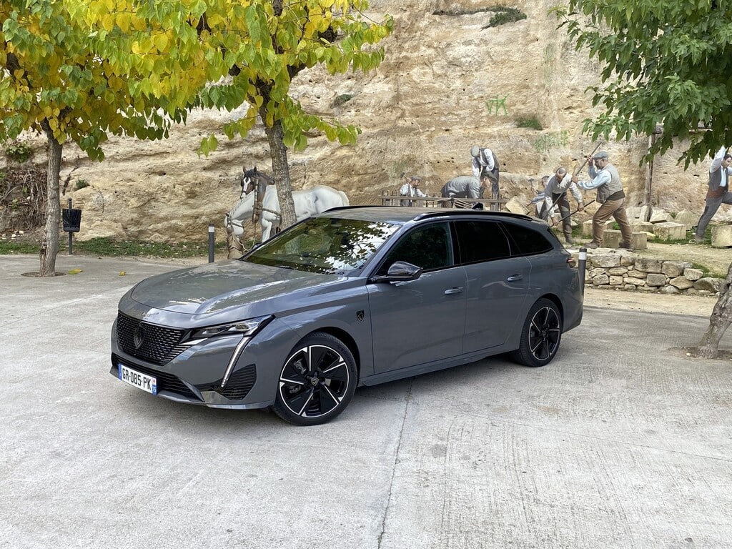 Peugeot E 308