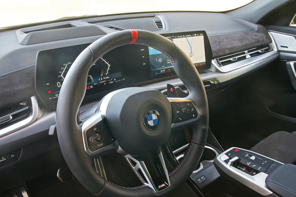 BMW X2 M35i Innenraum