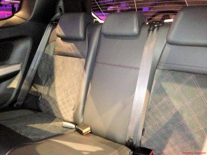 peugeot-208xy_innenraum9