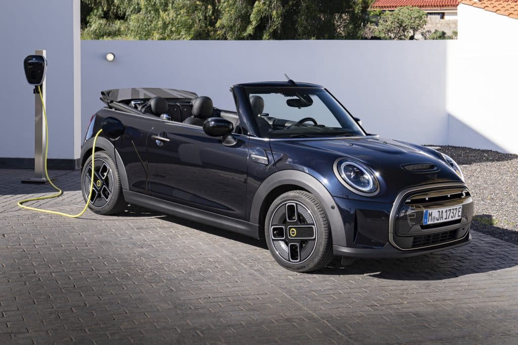 Mini Cooper SE Cabrio Innenraum