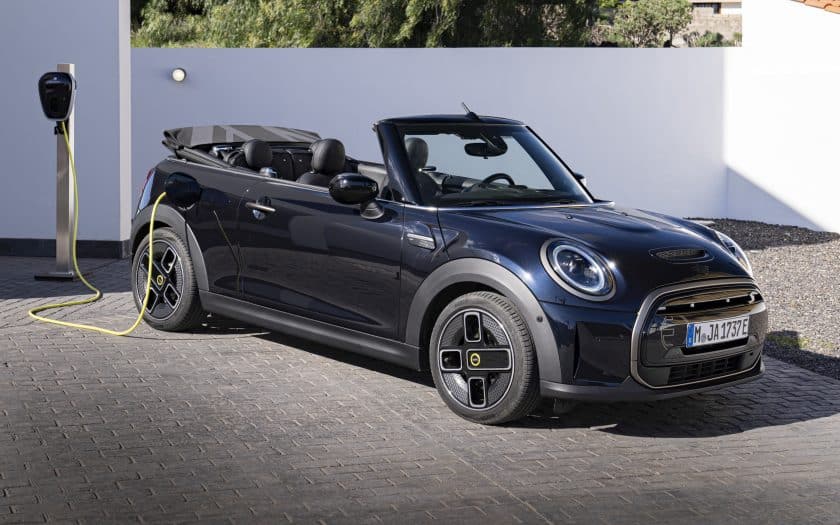 Mini Cooper SE Cabrio Innenraum