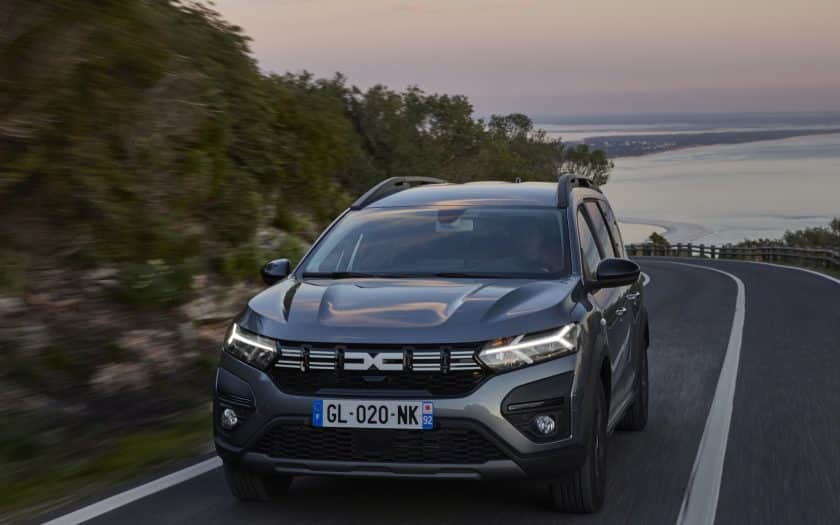 Test Dacia Jogger Hybrid 140