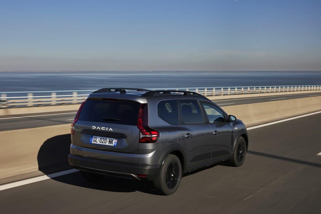 Test Dacia Jogger Hybrid 140