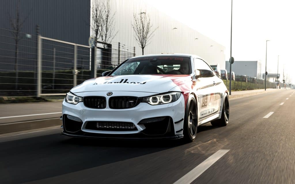 BMW Tuning: Manhart MH4 GTR mit 708 PS und 980 Nm