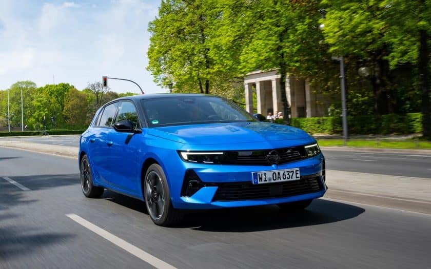 Opel Astra Electric Test