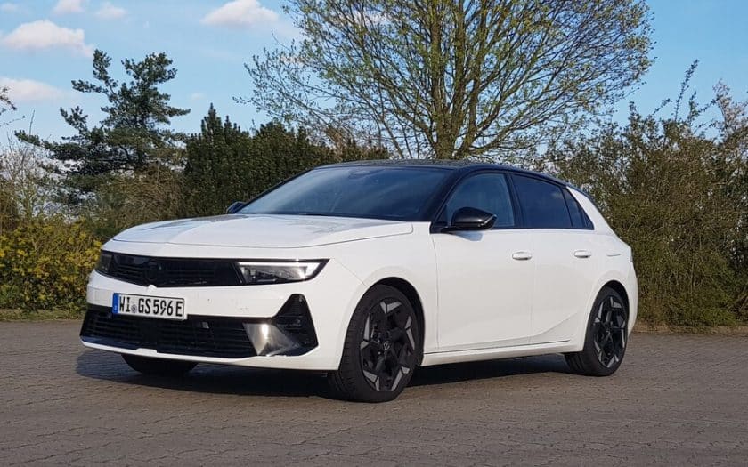 Opel Astra GSe Test