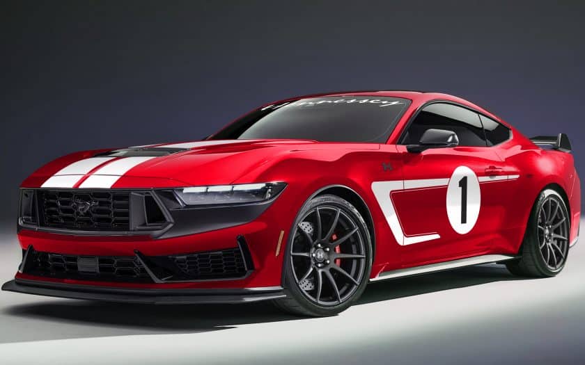 Ford Mustang Dark Horse