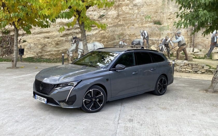 Peugeot E 308