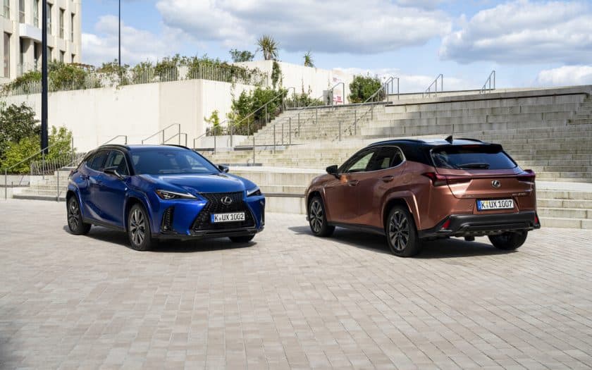 Lexus UX300h