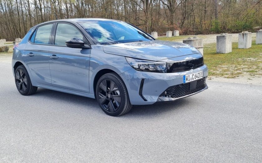 Opel Corsa Electric Test Fahrzeug