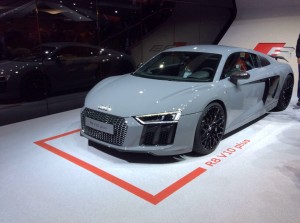 Audi R8 V10 plus      