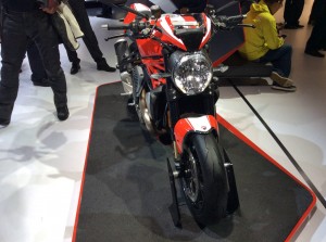 Ducati Monster 1200 R 