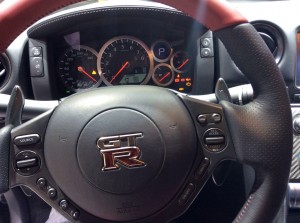 Nissan GTR Innenraum      