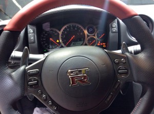 Nissan GTR Innenraum      
