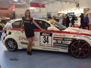 essen-motor-show2012_girls15bearb