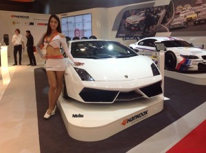 essen-motor-show2012_girls2bearb