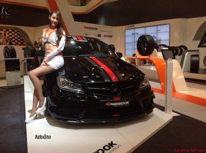 essen-motor-show2012_girls4bearb