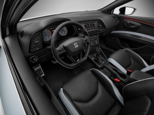 SEAT-Leon-CUPRA Innenraum12  