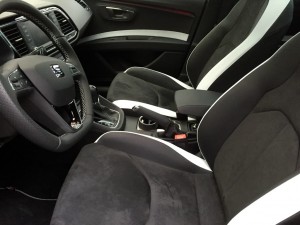 Seat-LEON-ST-CUPRA-290-Innenraum2-1  