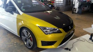 Seat Leon Cupra Folierung Front Kotfluegel  