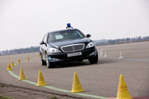 mercedes-workshop_17