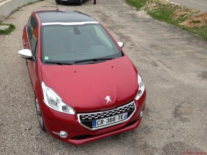 peugeot-208gti_9