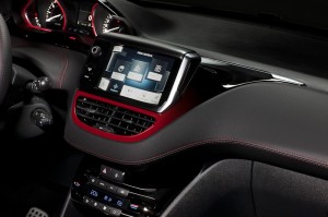 peugeot-208gti_innenraum_g